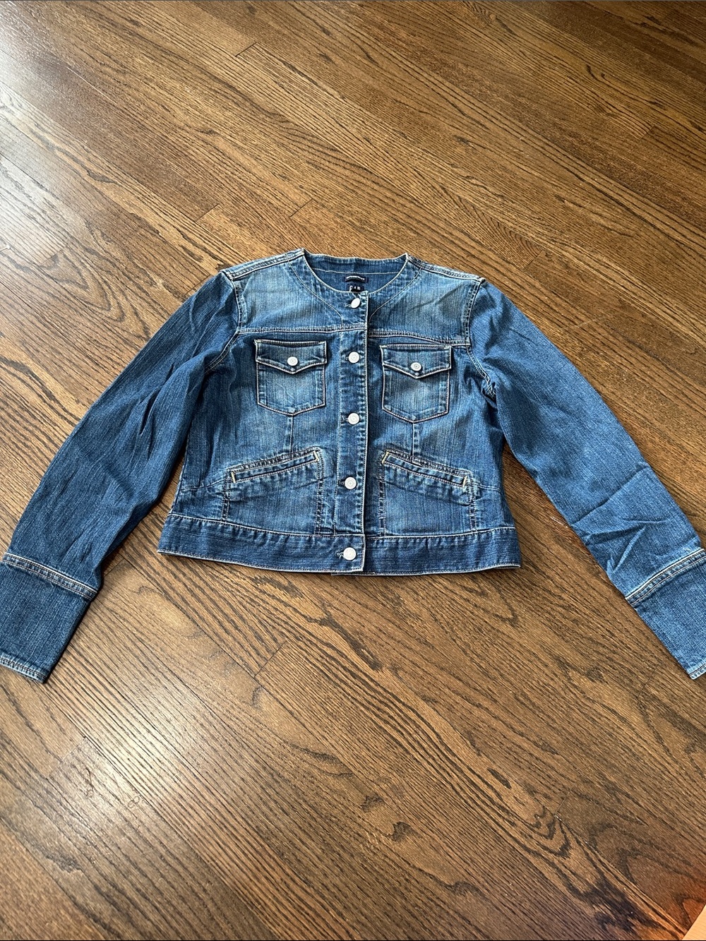 Gap Women’s Collarless Stretch Classic Blue Wash Fade Denim Button-Up Jacket